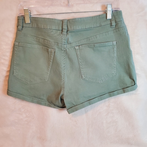 NWOT Refuge Khaki Jean Shorts* - Picture 2 of 7